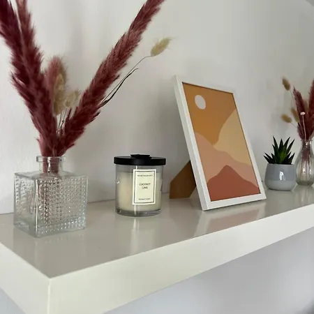 Cozy In - Free Parking Apartment *