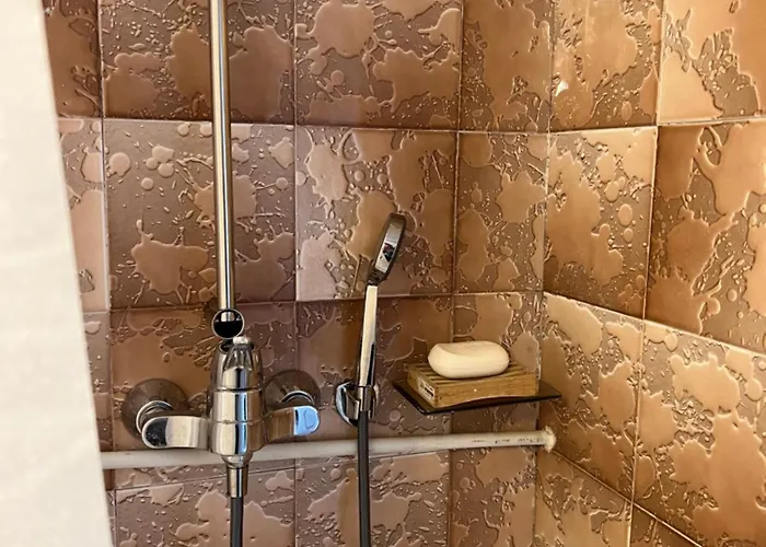 Cozy In - Free Parking